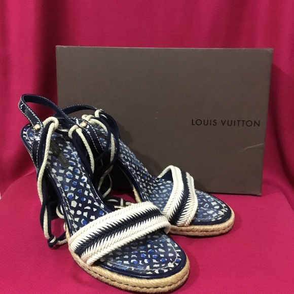 LOUIS VUITTON Heels - Picture 1 of 8